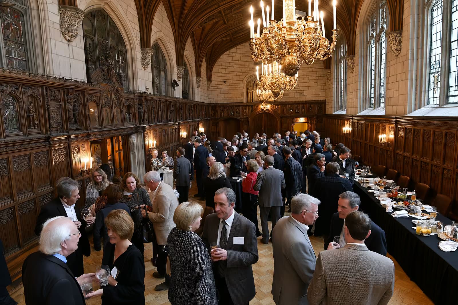 Associations et groupes d'anciens élèves